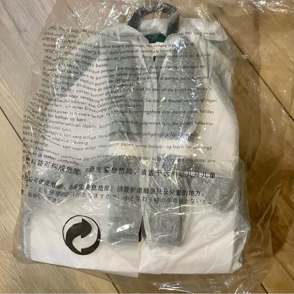 MOVING SALE! Mickey Mouse Main Attraction Loungefly Haunted Mansion 10/12 - Picture 4 of 9